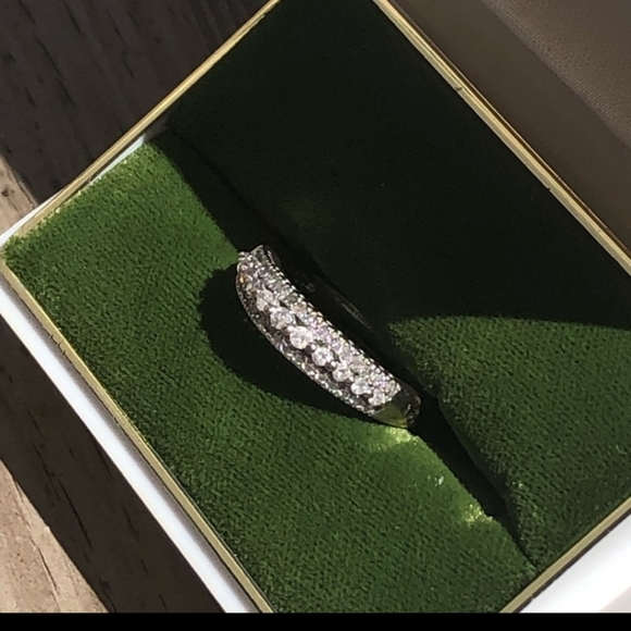 14k diamond anniversary band - Picture 2 of 4